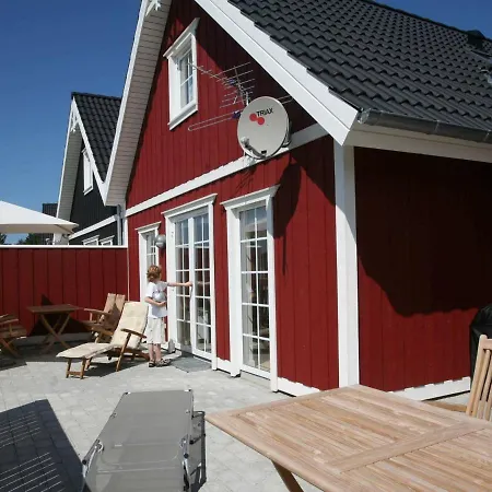 Holiday home Holiday Brondsholmvej